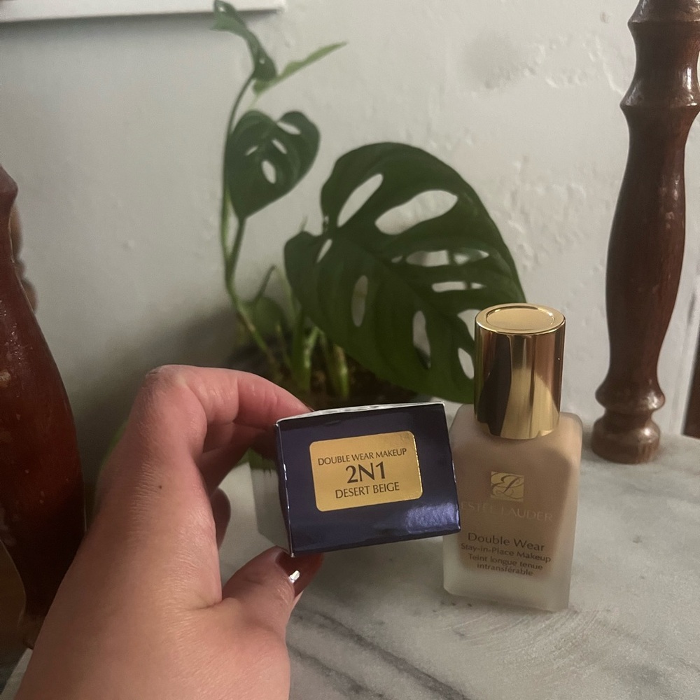 NWT NIB Estée Lauder double wear foundation in dessert beige 2N1